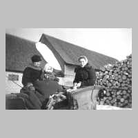 067-0025 Martha Brack mit ihrer Tochter Hildegard und Enkelin Sigrid.jpg